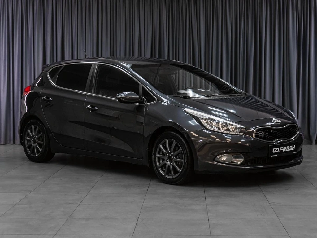 Хетчбэк Kia Ceed 2012 года, 1179000 рублей, Тюмень