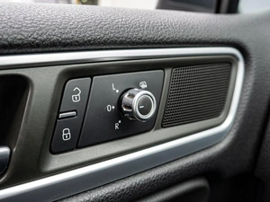 Внедорожник Volkswagen Touareg 2012 года, 1970000 рублей, Краснодар