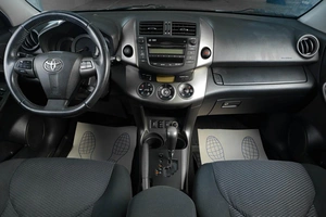 Внедорожник Toyota RAV4 2010 года, 1259000 рублей, Тюмень