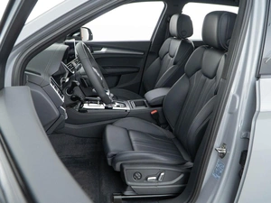 Внедорожник Audi Q5 2025 года, 6049050 рублей, Москва