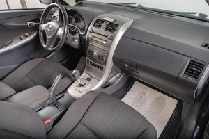 Седан Toyota Corolla 2008 года, 1129000 рублей, Томск