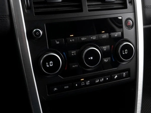 Внедорожник Land Rover Discovery Sport 2017 года, 2685000 рублей, Тюмень