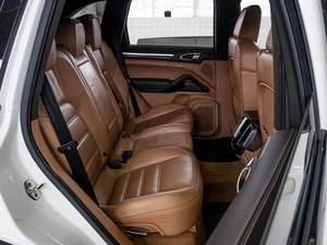 Внедорожник Porsche Cayenne Turbo 2011 года, 2399000 рублей, Краснодар