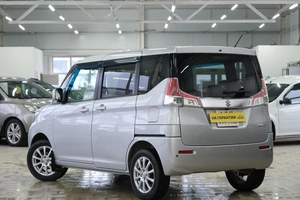 Минивэн Suzuki Solio 2017 года, 959000 рублей, Омск