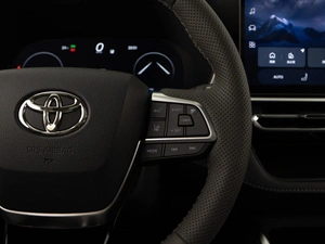 Внедорожник Toyota Highlander 2026 года, 5494434 рублей, Москва