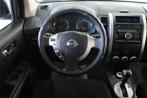 Внедорожник Nissan X-Trail 2012 года, 1319000 рублей, Омск