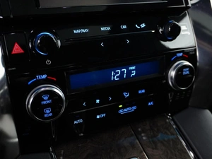 Минивэн Toyota Alphard 2019 года, 4885000 рублей, Москва