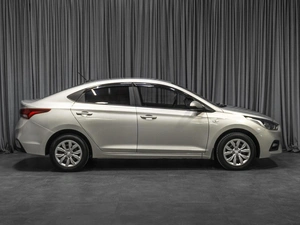 Седан Hyundai Solaris 2019 года, 1179000 рублей, Тюмень