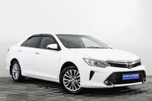 Седан Toyota Camry 2017 года, 2299000 рублей, Сургут