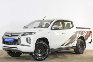 Пикап Mitsubishi L200 2022 года, 2499000 рублей, Тюмень