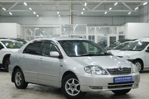 Седан Toyota Corolla 2001 года, 449000 рублей, Омск