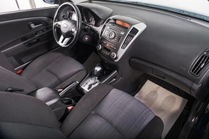Универсал Kia Ceed 2011 года, 989000 рублей, Томск