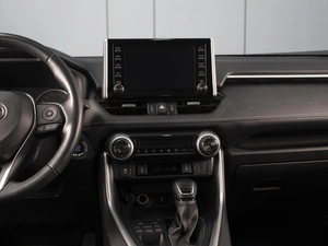 Внедорожник Toyota RAV4 2021 года, 3330000 рублей, Омск