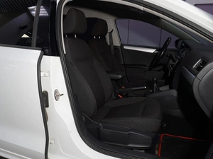 Седан Volkswagen Jetta 2017 года, 1199999 рублей, Тверь