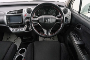 Минивэн Honda Stream 2008 года, 949000 рублей, Красноярск