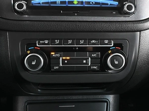 Внедорожник Volkswagen Tiguan 2012 года, 1309000 рублей, Аксай