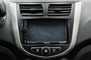 Седан Hyundai Solaris 2013 года, 769000 рублей, Омск