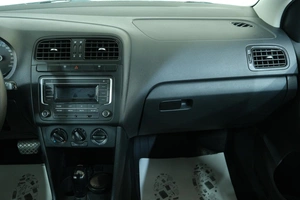 Седан Volkswagen Polo 2019 года, 1169000 рублей, Омск