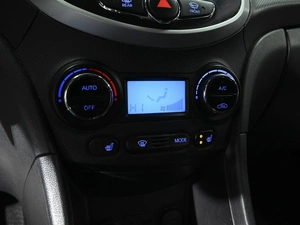 Седан Hyundai Solaris 2011 года, 749000 рублей, Ставрополь