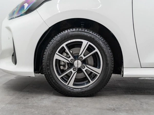 Хетчбэк Toyota Yaris 2020 года, 1230000 рублей, Красноярск