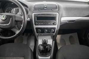 Универсал Skoda Octavia 2011 года, 649000 рублей, Барнаул