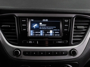 Седан Hyundai Solaris 2018 года, 1359000 рублей, Тюмень