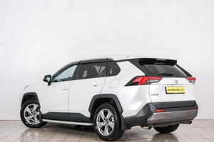 Внедорожник Toyota RAV4 2021 года, 3549000 рублей, Красноярск