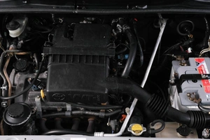 Хетчбэк Toyota Vitz 2000 года, 329000 рублей, Кемерово