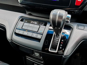 Минивэн Honda Stepwgn Spada 2015 года, 1998000 рублей, Краснодар