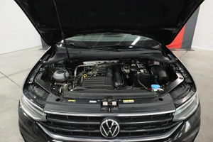 Внедорожник Volkswagen Tiguan 2021 года, 2270000 рублей, Курск