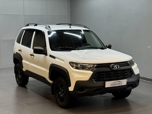 Внедорожник ВАЗ (LADA) Niva Travel 2022 года, 1057000 рублей, Красноярск