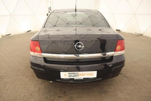 Седан Opel Astra 2008 года, 520000 рублей, Орёл
