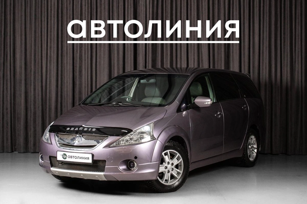 Минивэн Mitsubishi Grandis 2003 года, 599000 рублей, Красноярск