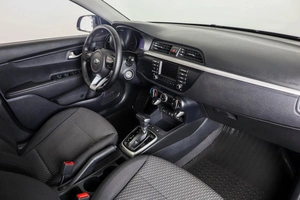 Седан Kia Rio 2018 года, 1359000 рублей, Пермь