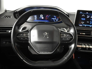 Внедорожник Peugeot 3008 2019 года, 1375200 рублей, Казань