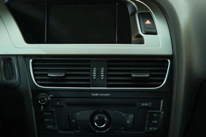 Седан Audi A4 2011 года, 1149000 рублей, Омск