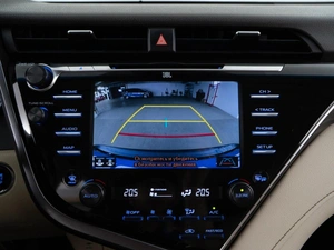 Седан Toyota Camry 2018 года, 2834444 рублей, Москва