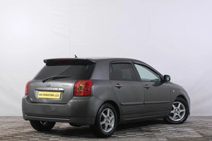 Хетчбэк Toyota Corolla 2005 года, 549000 рублей, Кемерово