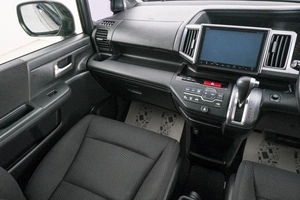 Минивэн Honda Stepwgn Spada 2014 года, 1559000 рублей, Красноярск