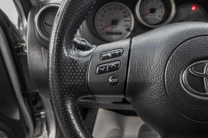 Внедорожник Toyota RAV4 2004 года, 899000 рублей, Барнаул