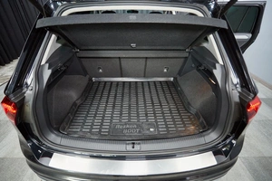 Внедорожник Volkswagen Tiguan 2019 года, 2457000 рублей, Красноярск