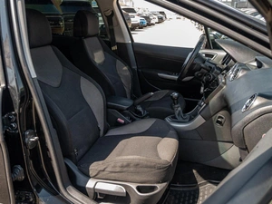 Хетчбэк Peugeot 308 2008 года, 375000 рублей, Краснодар