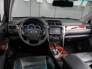 Седан Toyota Camry 2012 года, 1670000 рублей, Тюмень