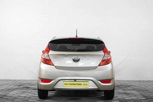 Хетчбэк Hyundai Solaris 2012 года, 749000 рублей, Кемерово