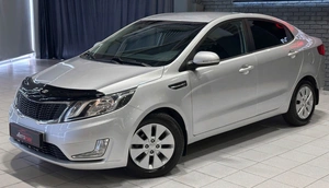 Седан Kia Rio 2011 года, 930000 рублей, Красноярск