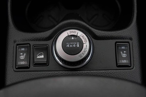 Внедорожник Nissan X-Trail 2015 года, 1749000 рублей, Кемерово