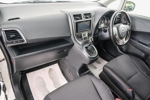 Хетчбэк Subaru Trezia 2011 года, 1199000 рублей, Красноярск