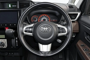Хетчбэк Toyota Tank 2017 года, 1199000 рублей, Челябинск