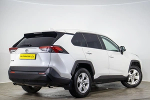 Внедорожник Toyota RAV4 2020 года, 2899000 рублей, Оренбург