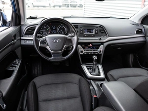 Седан Hyundai Elantra 2017 года, 1560000 рублей, Краснодар